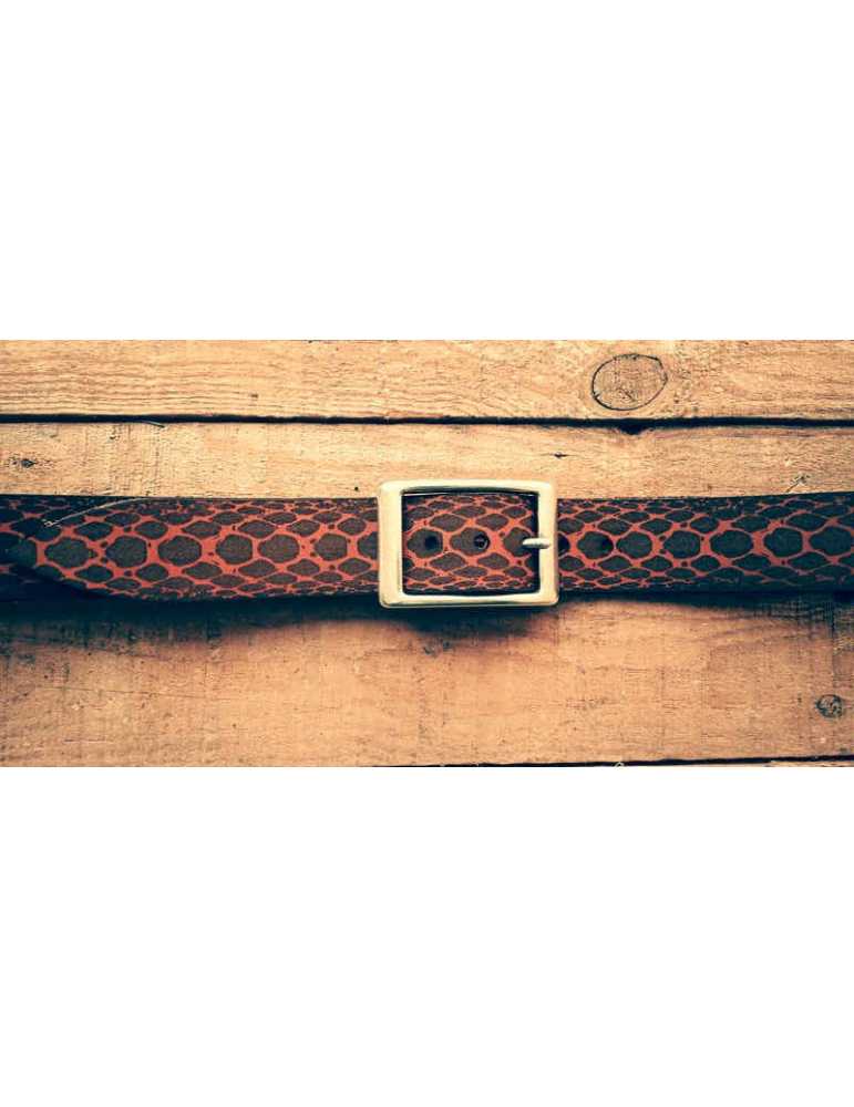 woman leather belt
